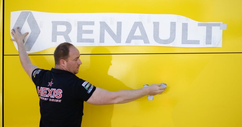 Formula1-də 50 illik irs başa çatır: Renault mühərrik istehsalından imtina edir